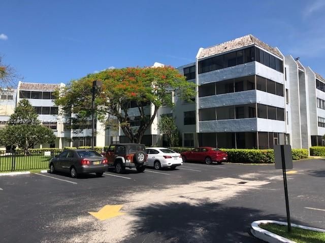 10852 N Kendall Dr , Unit 316, Miami, FL 33176 Photo