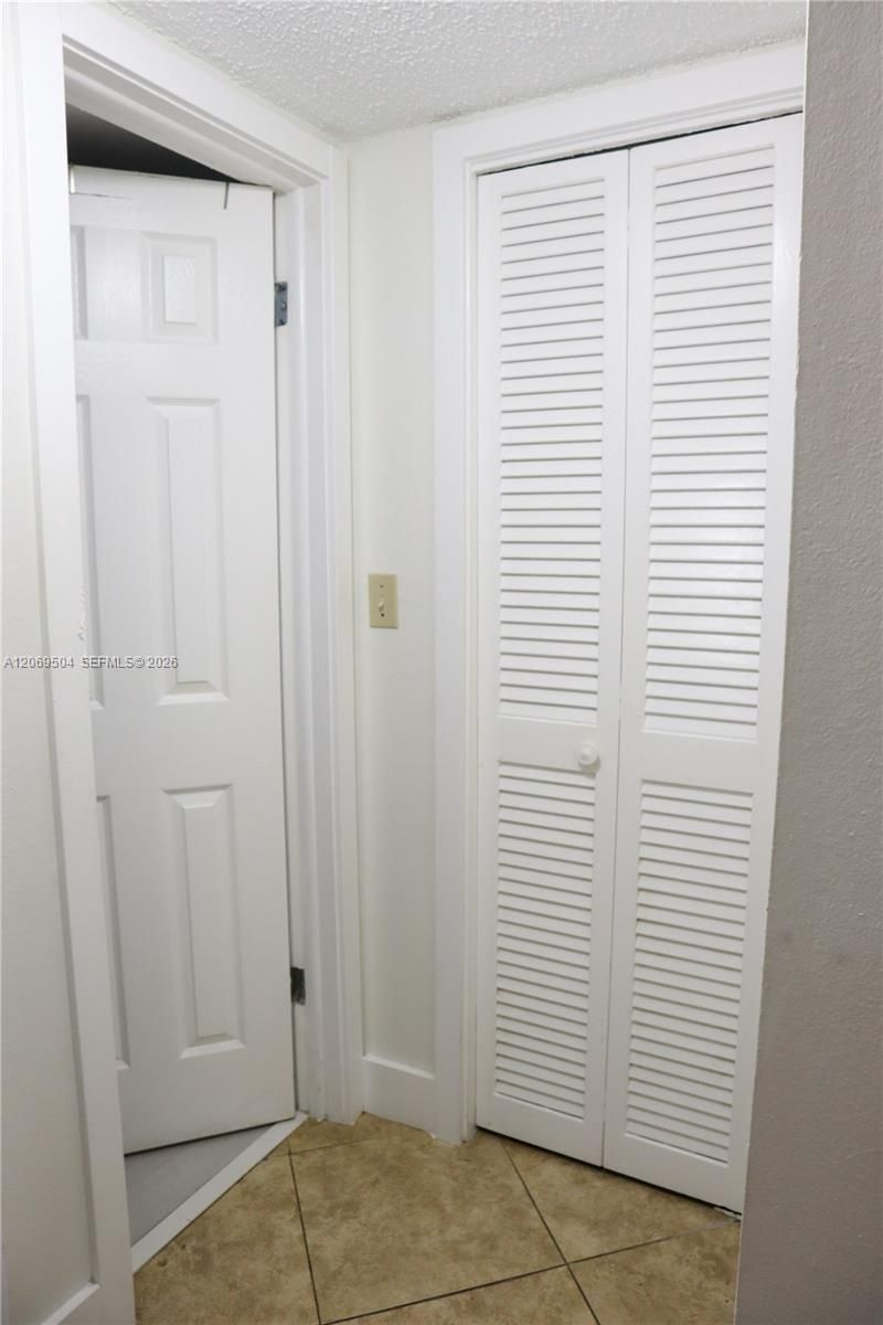 13951 Kendale Lakes Cir , Unit 310A, Miami, FL 33183 Photo