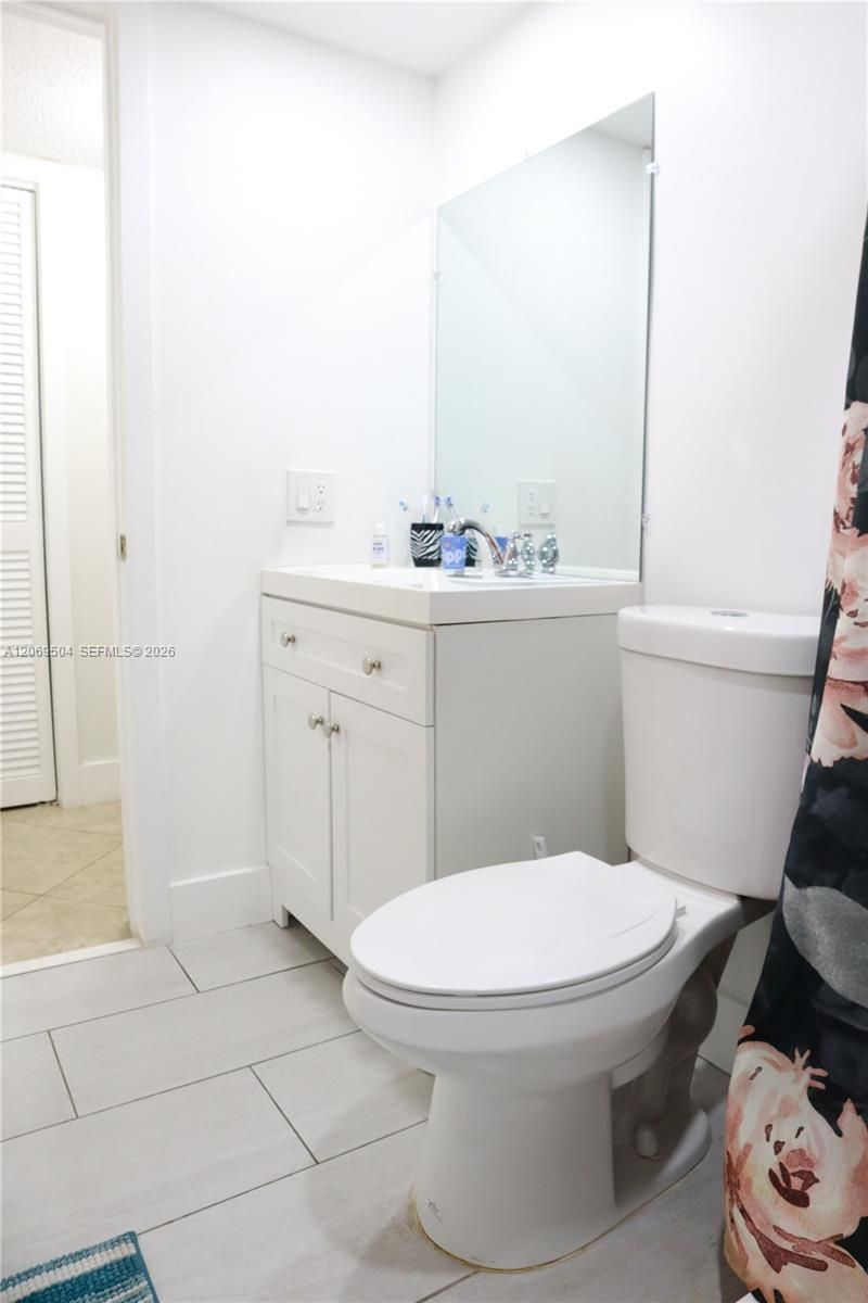 13951 Kendale Lakes Cir , Unit 310A, Miami, FL 33183 Photo