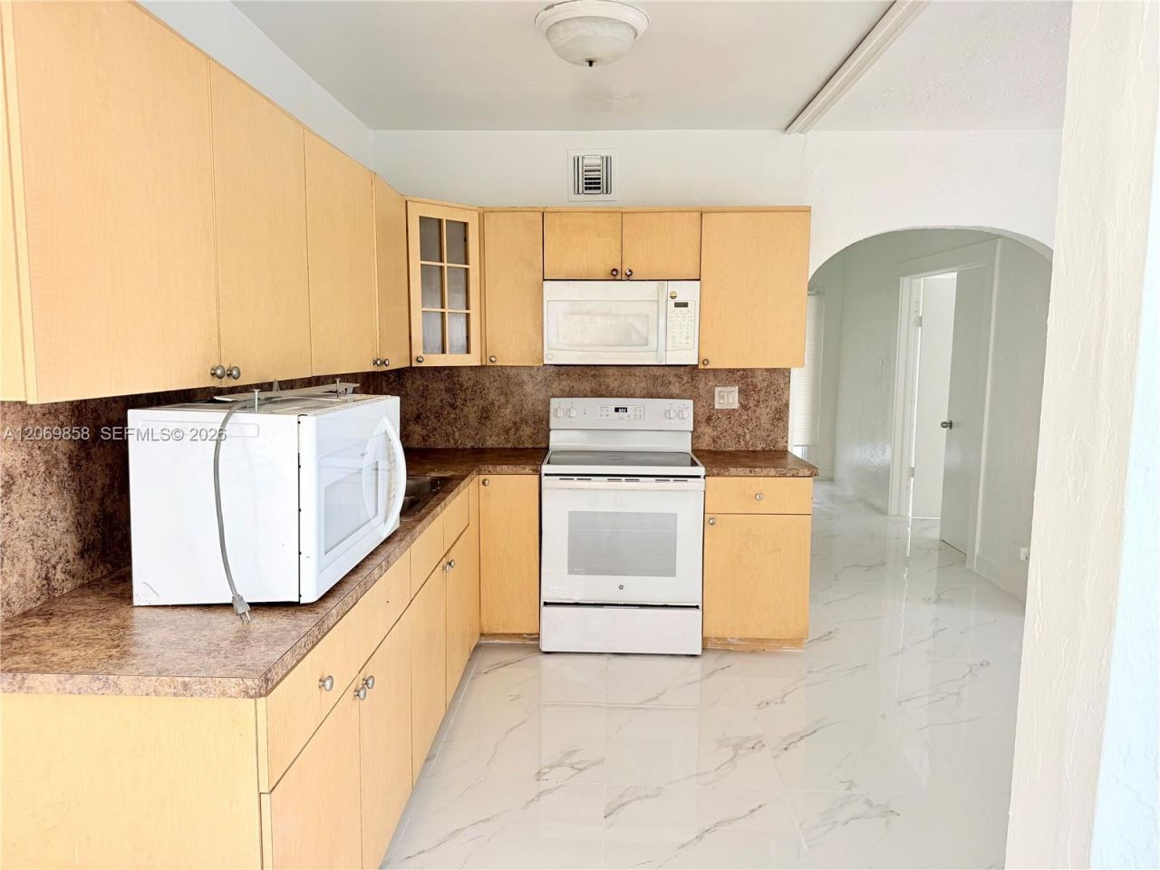 1138 NW 37th St, Unit 1138, Miami, FL 33127 Photo