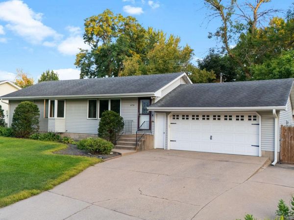 474 83rd Avenue NE, Spring Lake Park, MN 55432