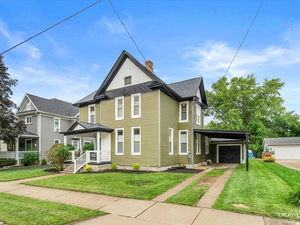 211 E Boyd Street , Dixon, IL 61021