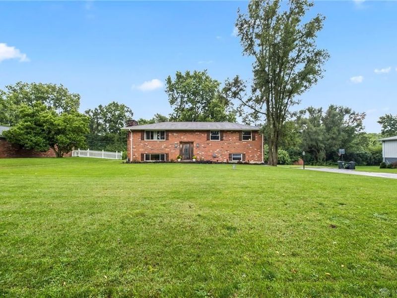 1310 Old Country Lane, Dayton, OH 45414 Photo 1