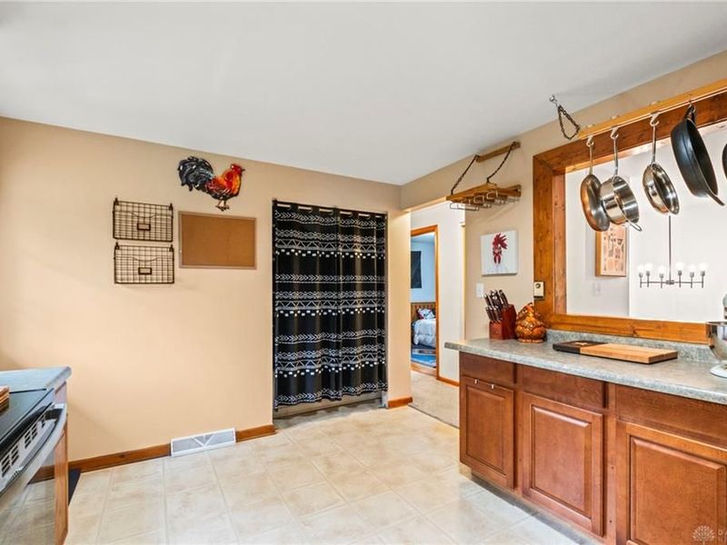 1310 Old Country Lane, Dayton, OH 45414 Photo 11