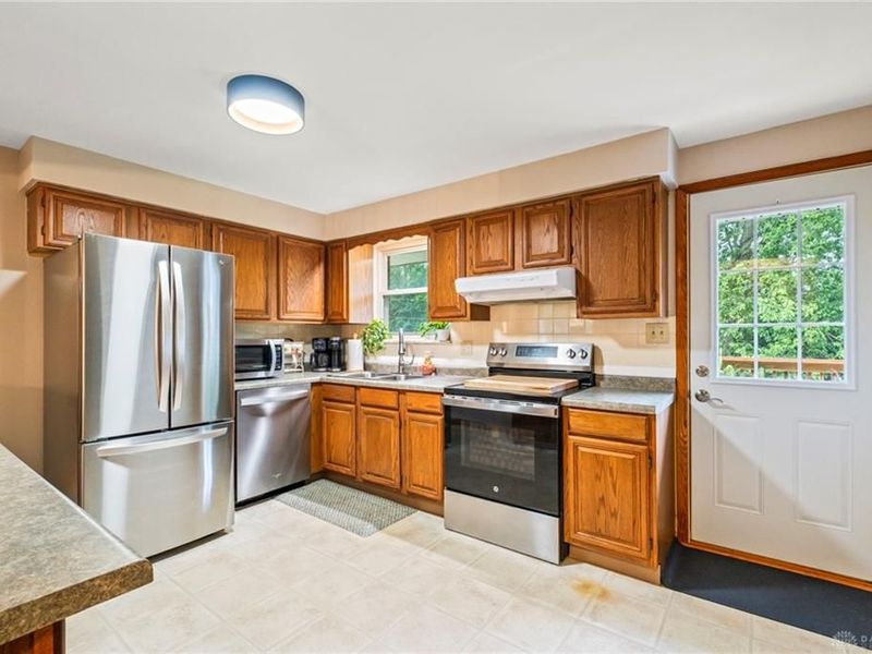 1310 Old Country Lane, Dayton, OH 45414 Photo 9