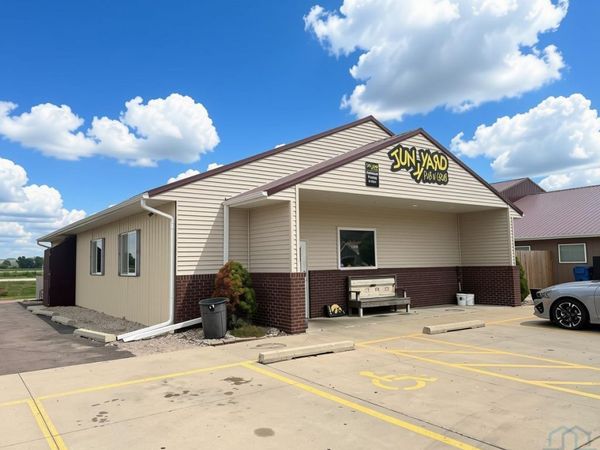 1116 Starview Dr., Hinton, IA 51024