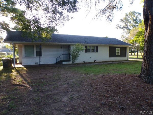 2312 NW 2nd Avenue , Fayette, AL 35555