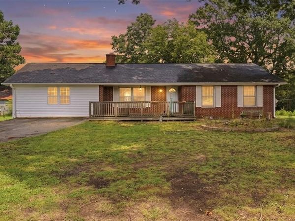 5735 Burnt Hickory Road , Powder Springs, GA 30127