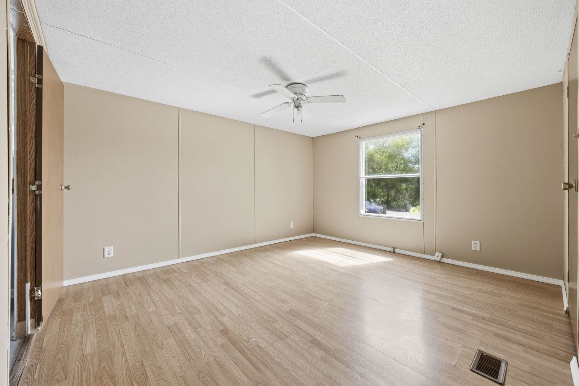 2519 N Wild Rose Dr. Photo 13