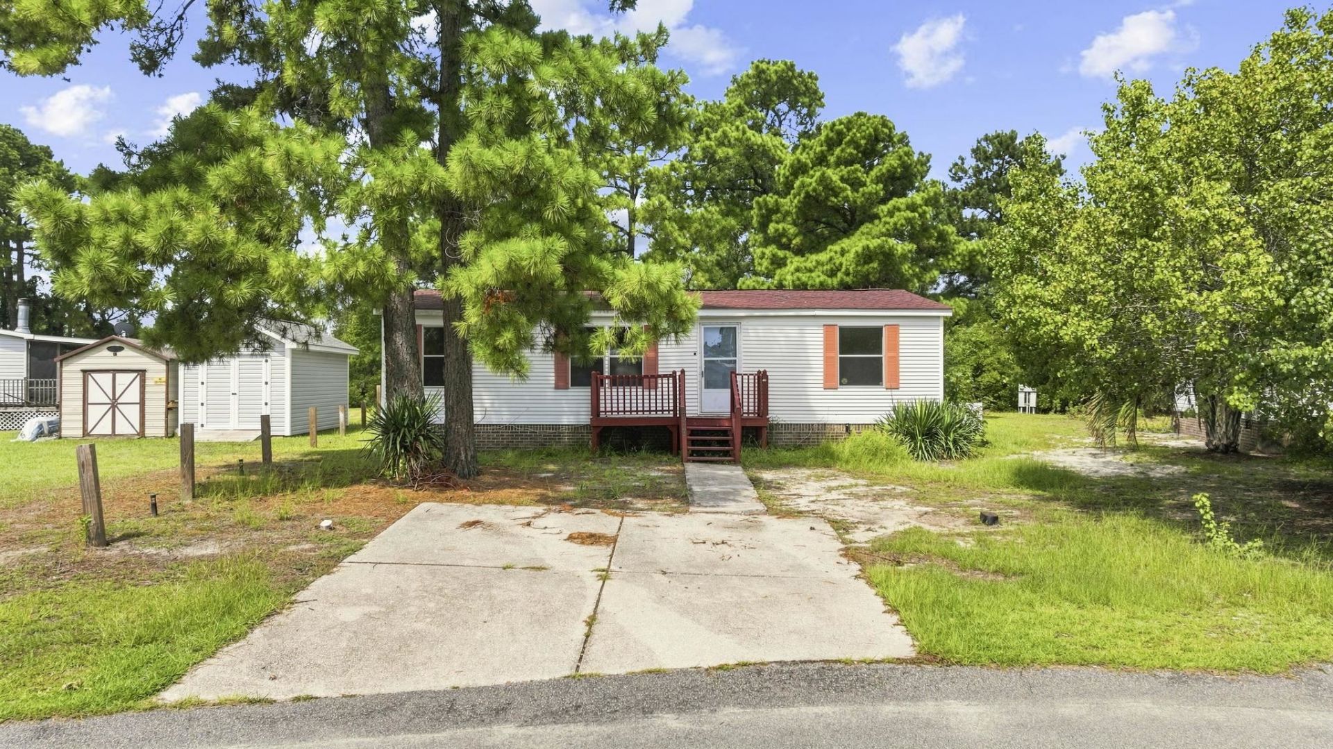 2519 N Wild Rose Dr. Photo 2