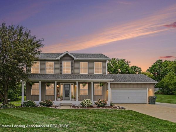 708 W Windward Way, Perry, MI 48872