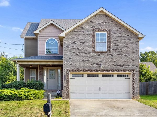 1017 Sunrise Dr , Clarksville, TN 37042