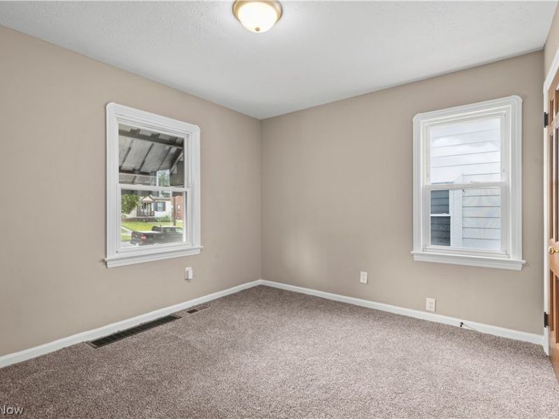 4403 W 57th Street, Cleveland, OH 44144 Photo 14