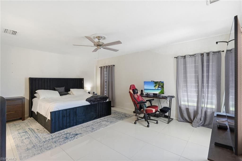 2701 NE 1st Pl, Cape Coral, FL 33909 Photo