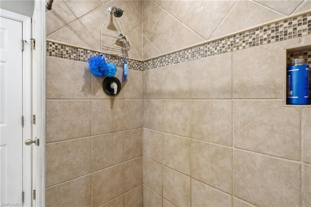 2701 NE 1st Pl, Cape Coral, FL 33909 Photo