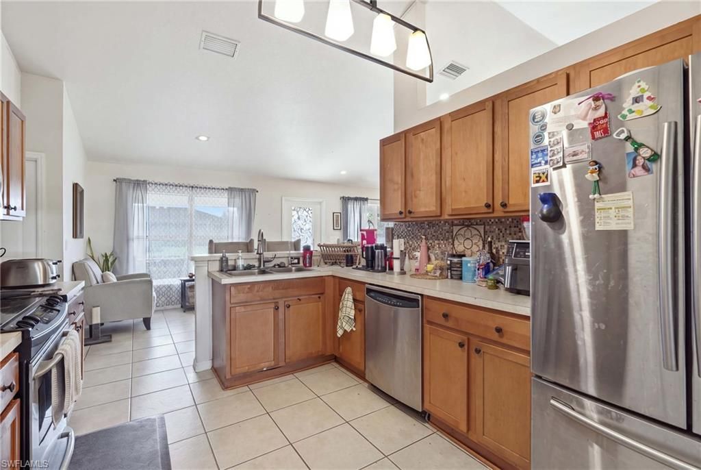 2701 NE 1st Pl, Cape Coral, FL 33909 Photo