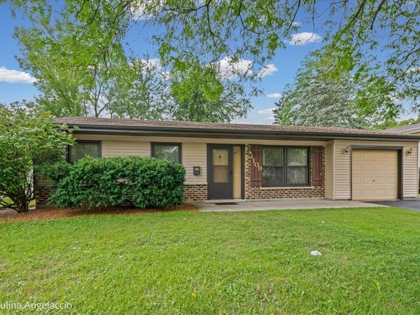 1109 Kingwood Lane , Lake Zurich, IL 60047