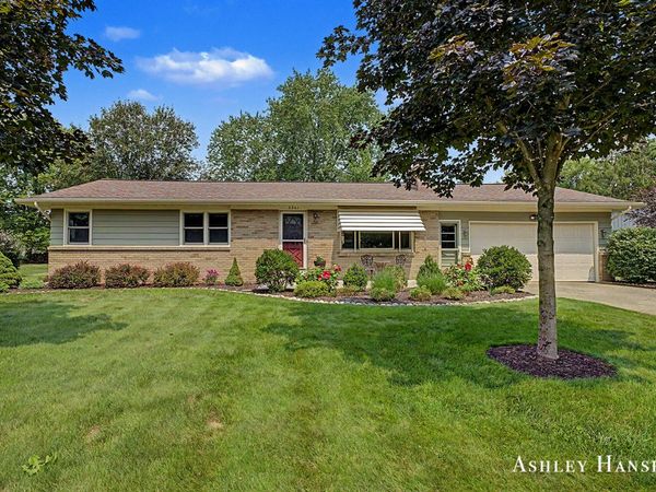 3361 Ancliff Street NE, Rockford, MI 49341