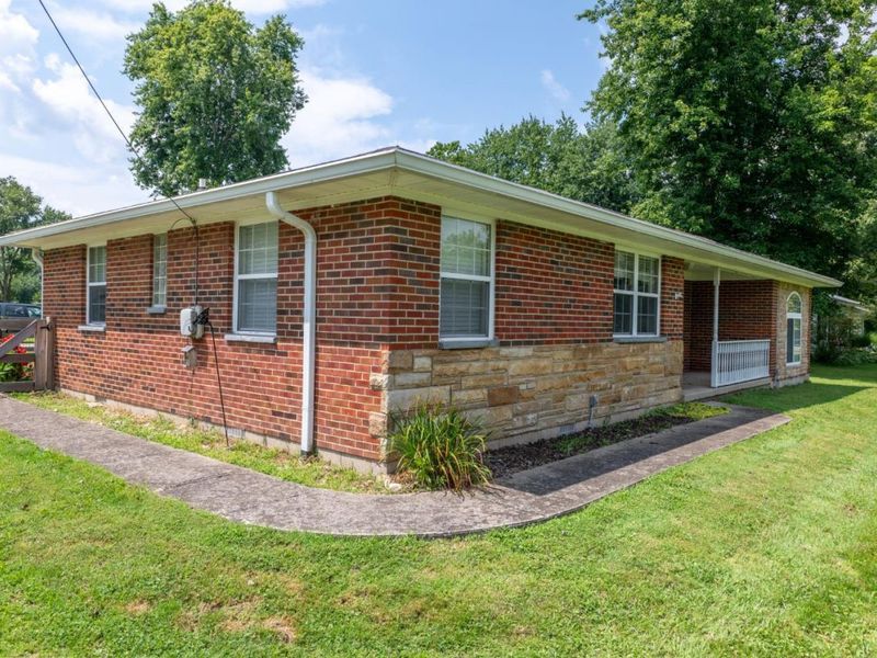 4245 Roselawn Avenue, Batavia Township, OH 45103 Photo 2