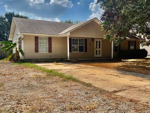 307 Southard Street, Bay, AR 72411