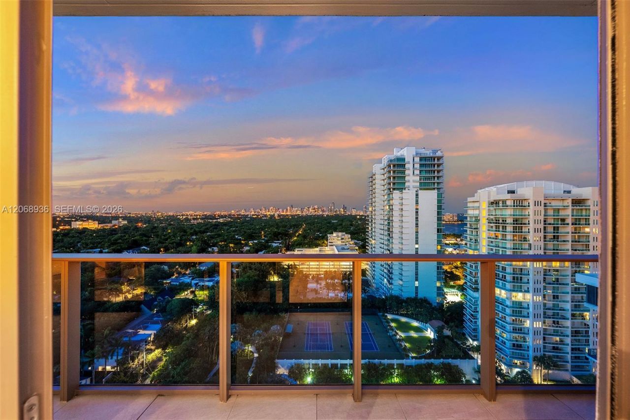 2678 Tigertail Ave , Unit 1806, Miami, FL 33133 Photo