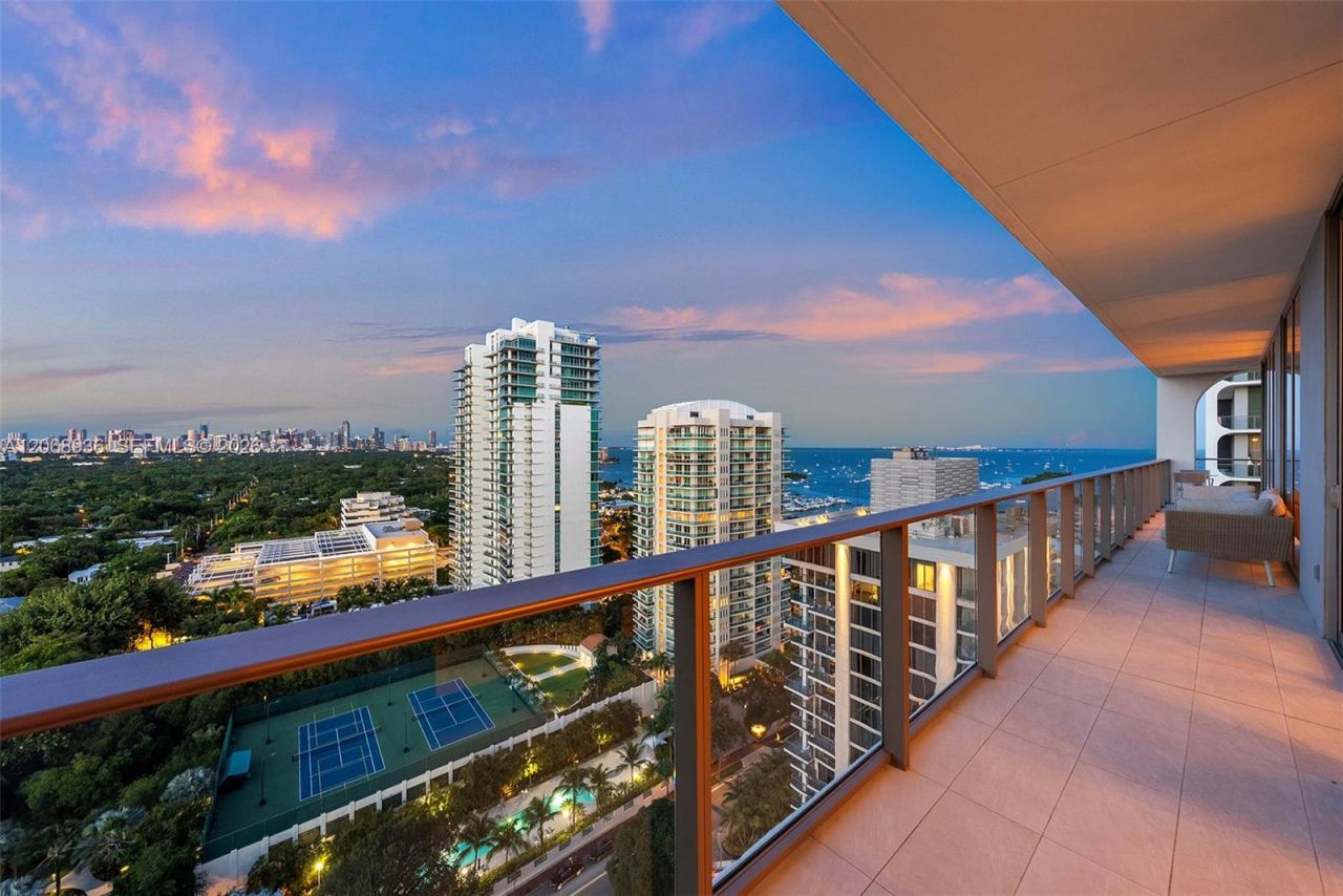 2678 Tigertail Ave , Unit 1806, Miami, FL 33133 Photo