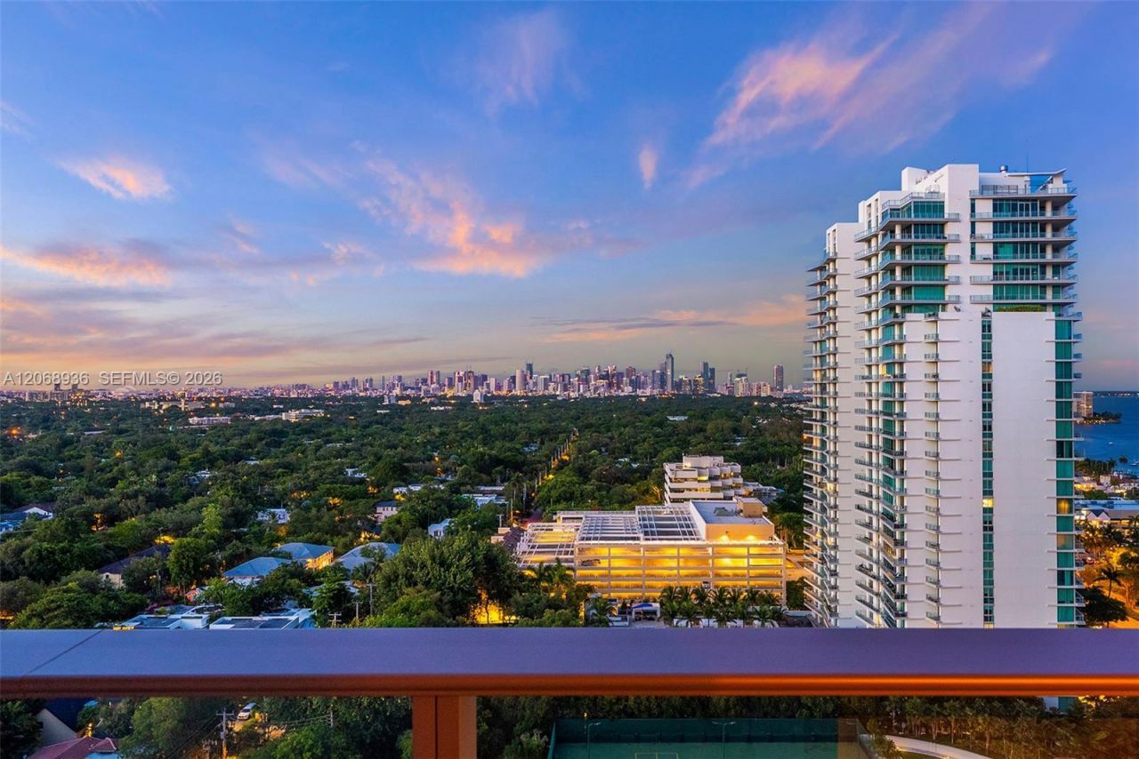2678 Tigertail Ave , Unit 1806, Miami, FL 33133 Photo
