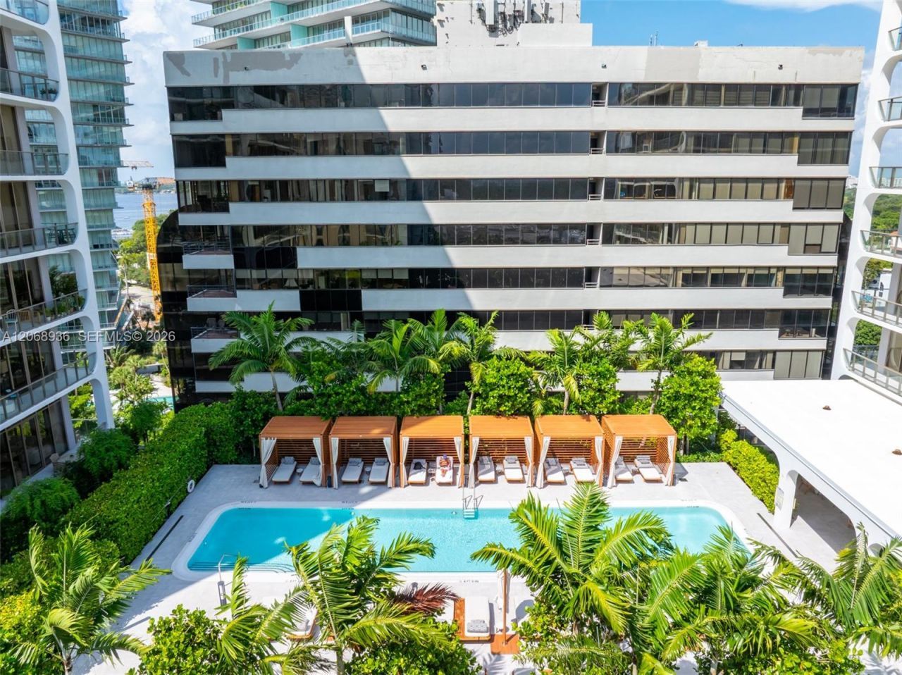 2678 Tigertail Ave , Unit 1806, Miami, FL 33133 Photo