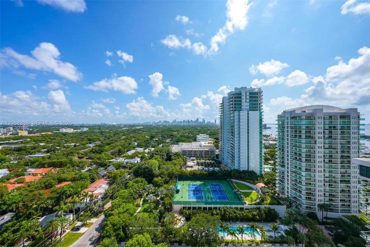 2678 Tigertail Ave , Unit 1806, Miami, FL 33133 Photo
