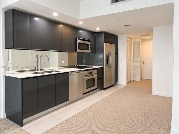 31 SE 6th St, Unit 405, Miami, FL 33131