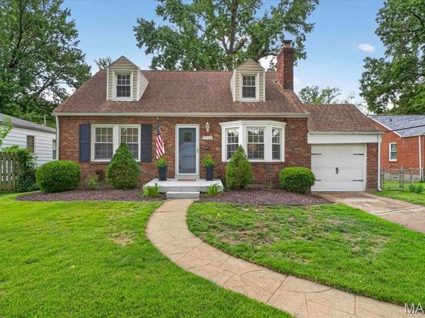 8738 Litzsinger Drive, St Louis, MO 63144