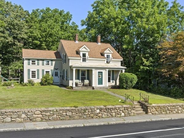 291 N Main St, North Brookfield, MA 01535