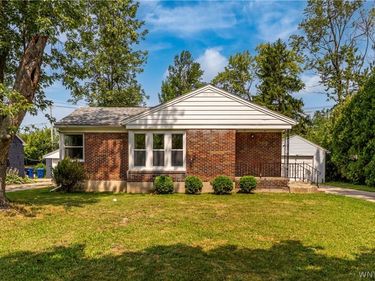 41 Jasper Drive, Amherst, NY 14226