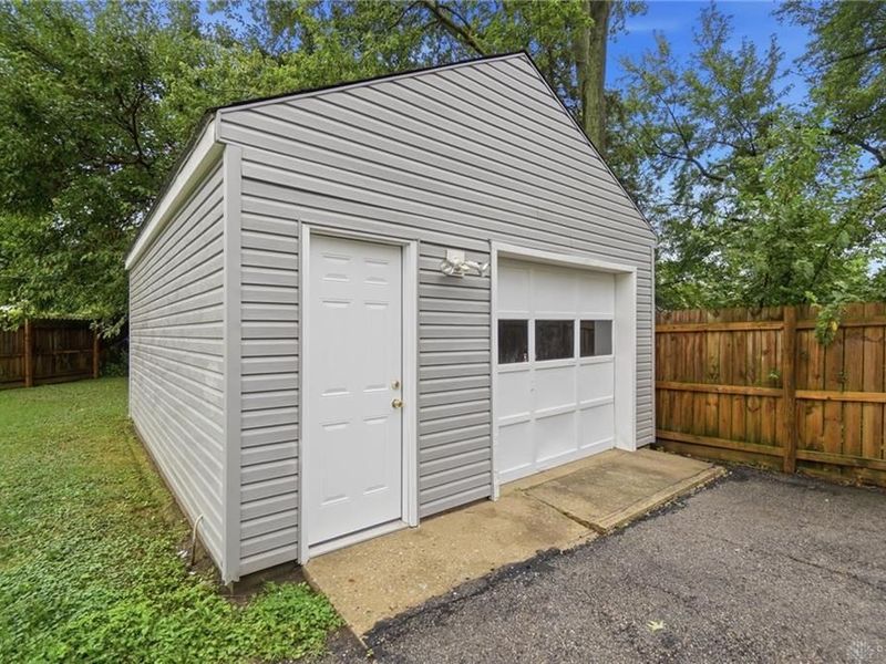 644 Cortland Drive, Springfield, OH 45505 Photo 36