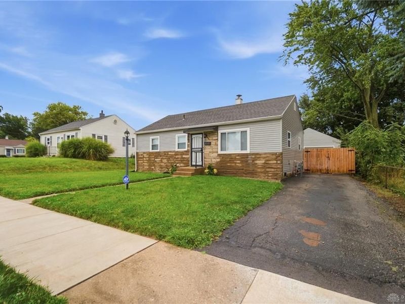 644 Cortland Drive, Springfield, OH 45505 Photo 5