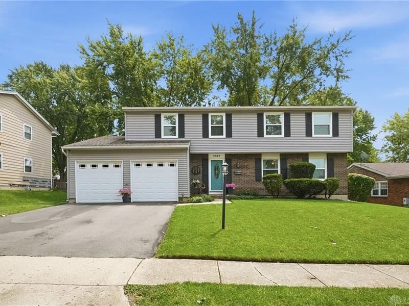 5320 Honeyleaf Way, Riverside, OH 45424 Photo 2