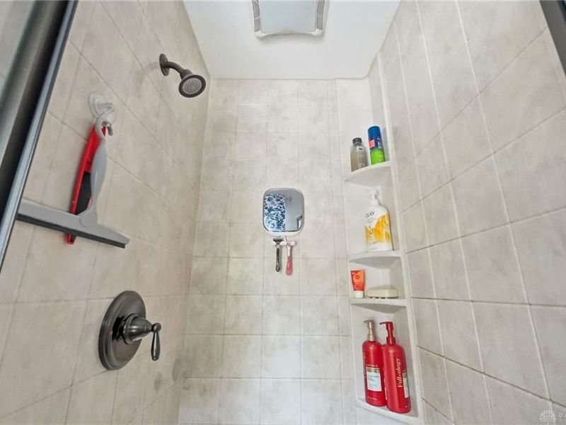 5320 Honeyleaf Way, Riverside, OH 45424 Photo 33