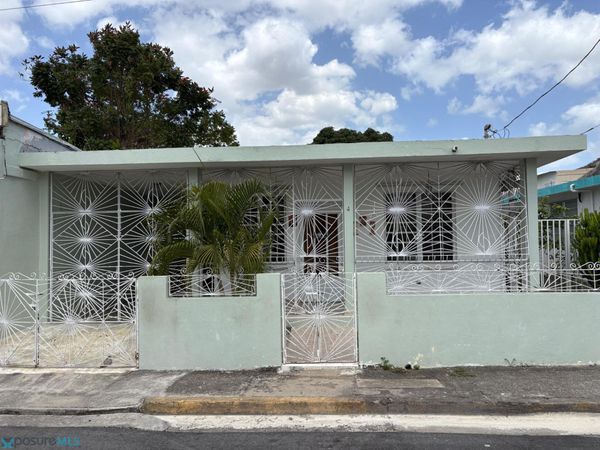 4 CALLE MADURO SUR, Coamo, PR 00769