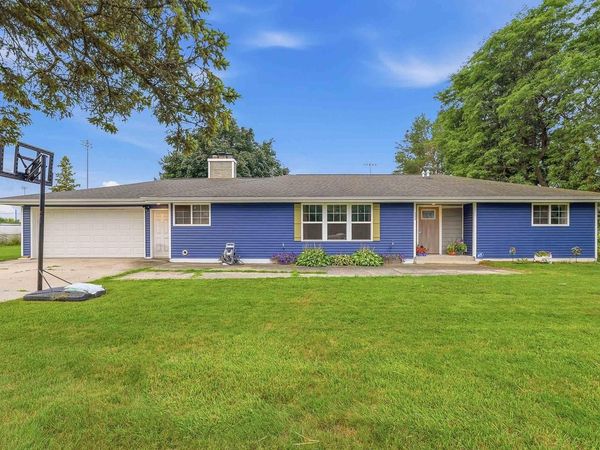 884 E DIVISION STREET, Fond Du Lac, WI 54935