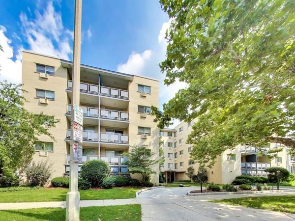 1040 Erie Street, Unit 505, Oak Park, IL 60302