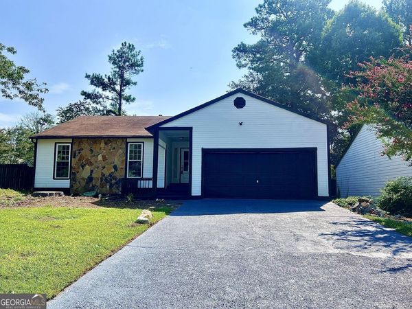 2034 Corners Circle, Lithonia, GA 30058