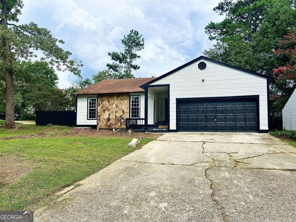 2034 Corners Circle, Lithonia, GA 30058