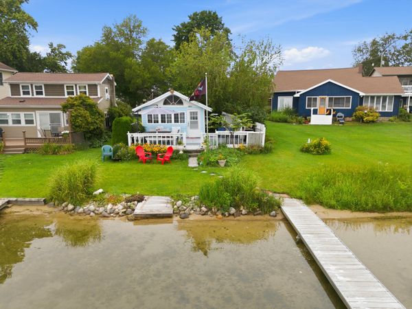 95273 Minnie Court, Lawton, MI 49065