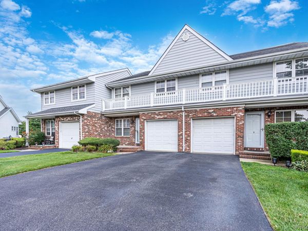 11 Broadlawn Drive, Central Islip, NY 11722