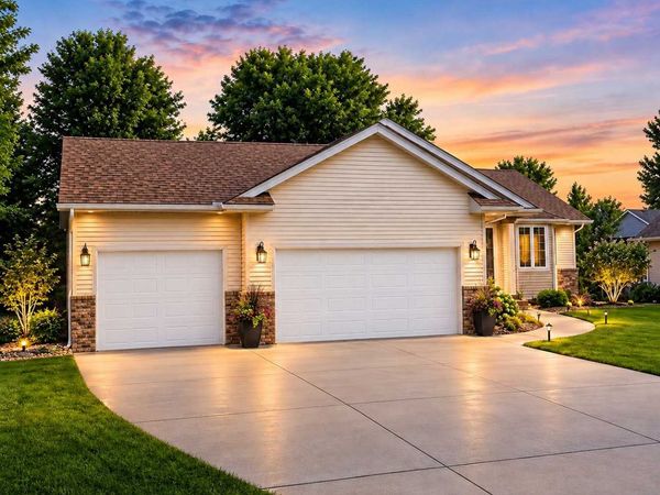 1210 Jadden Lane SE, Owatonna, MN 55060