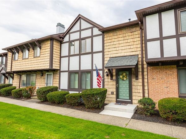 122 Camberley Place, Penfield, NY 14526