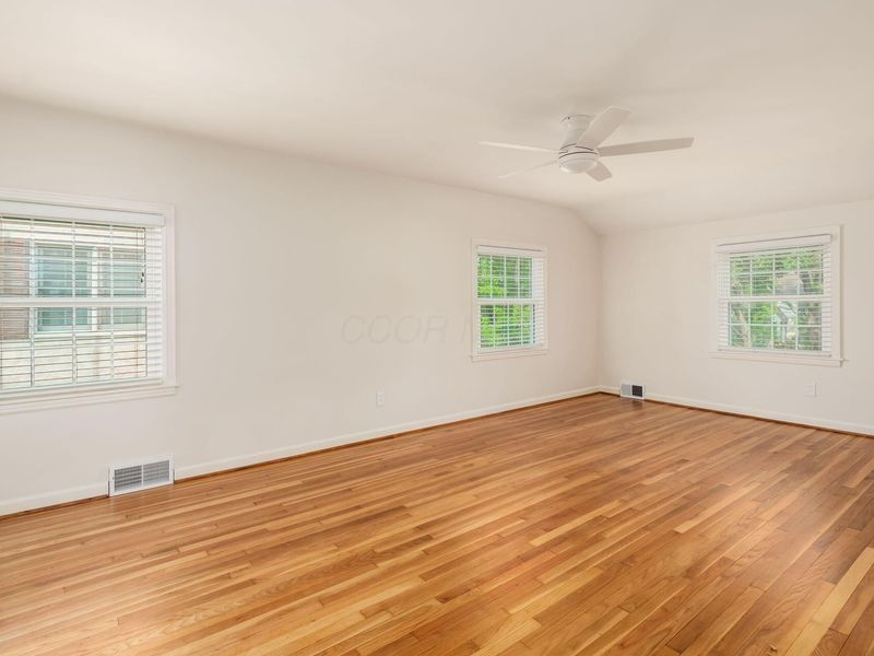 2559 Welsford Road, Columbus, OH 43221 Photo 16