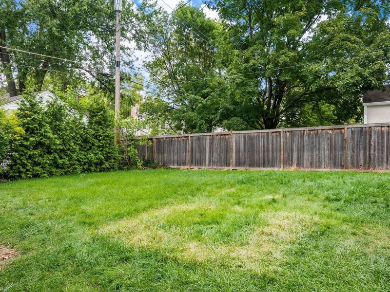 2559 Welsford Road, Columbus, OH 43221 Photo 30