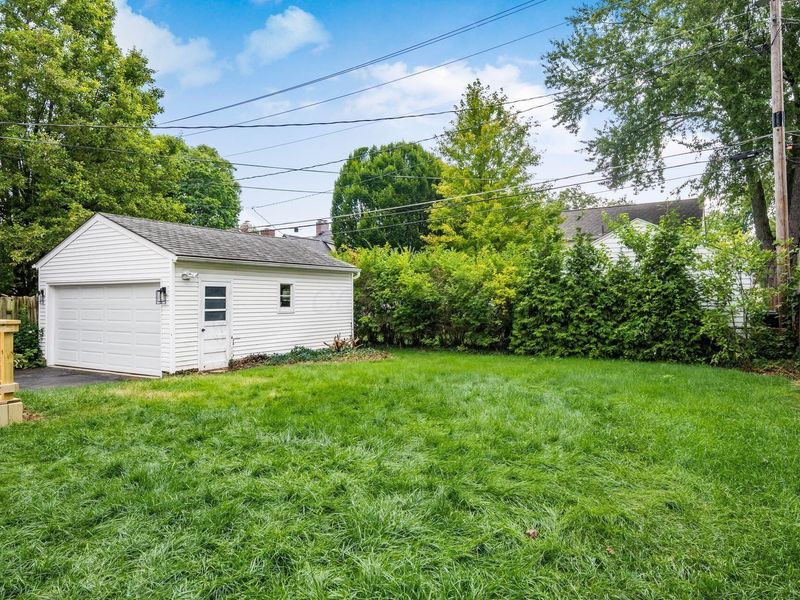 2559 Welsford Road, Columbus, OH 43221 Photo 31