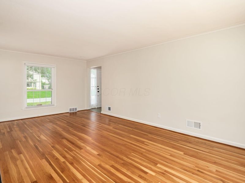 2559 Welsford Road, Columbus, OH 43221 Photo 4
